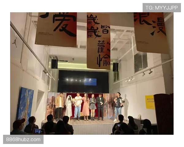 卢玉菲居然能把赛场打成自己的小剧场，听说私下还超会撩？