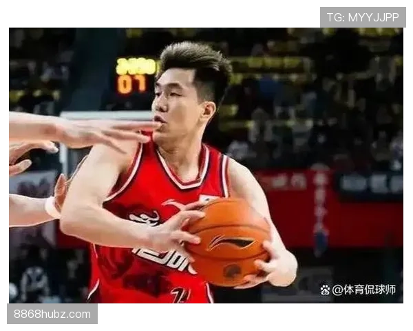 郭艾伦衣柜能开演唱会了？球场上的他怎么和私下差这么多！